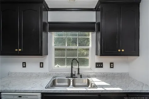 2912 Iveystone Court Fayetteville NC 28301