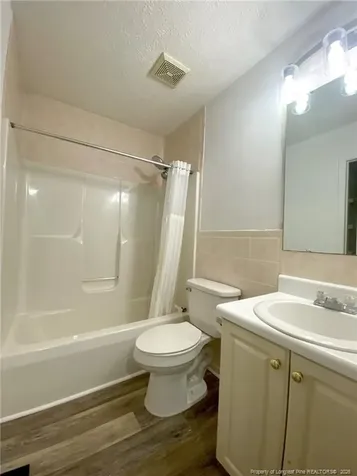 5715 Walkabout Road Hope Mills NC 28348