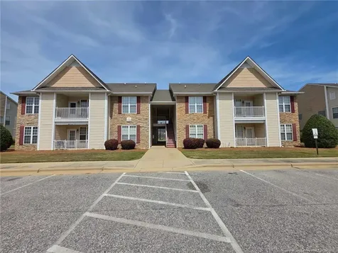1324 Kershaw Loop Fayetteville NC 28314