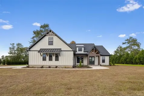 3729 Riverhill Drive Fayetteville NC 28306