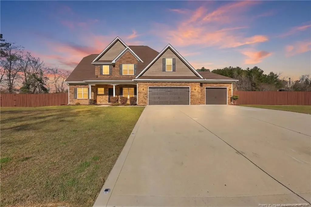 206 Leland Lane Raeford NC 28376