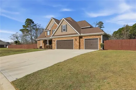 206 Leland Lane Raeford NC 28376