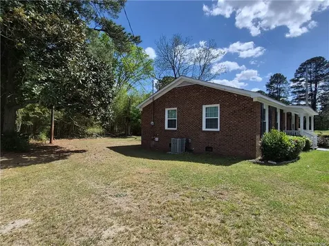 103 Robeson Street Lumberton NC 28358