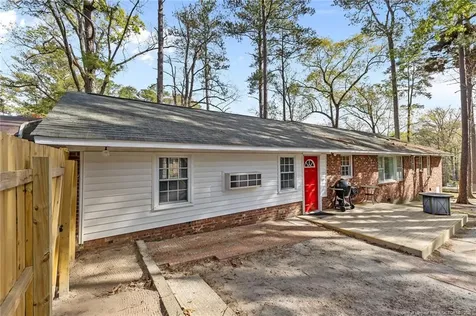 2125 Forest Hills Drive Fayetteville NC 28303