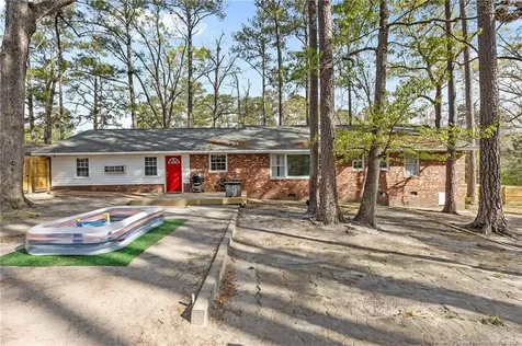 2125 Forest Hills Drive Fayetteville NC 28303