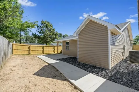 2200 Horsechesnut Place Fayetteville NC 28304