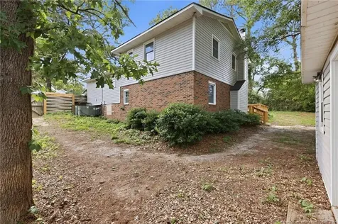 1902 Paisley Avenue Fayetteville NC 28306
