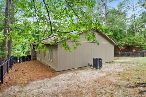 5572 Nix Road Fayetteville NC 28314