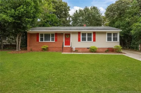 1021 Martindale Drive Fayetteville NC 28304