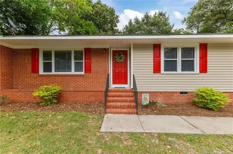 1021 Martindale Drive Fayetteville NC 28304