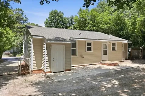1021 Martindale Drive Fayetteville NC 28304