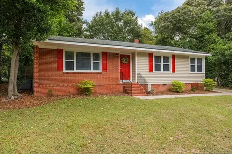 1021 Martindale Drive Fayetteville NC 28304
