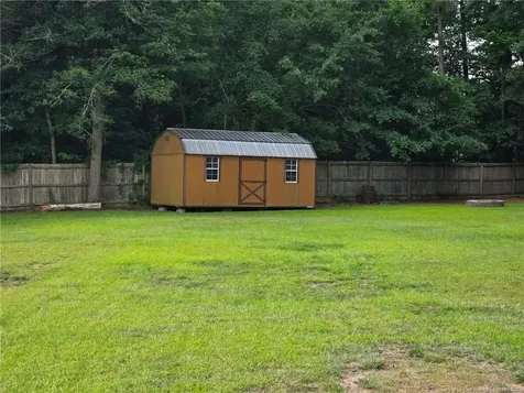 102 Whistling Pines Drive Raeford NC 28376