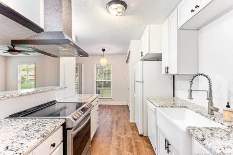 4305 Falls Drive Hope Mills NC 28348