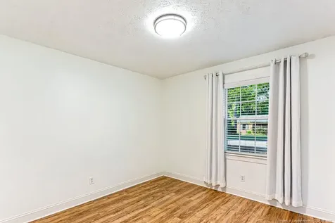 4305 Falls Drive Hope Mills NC 28348
