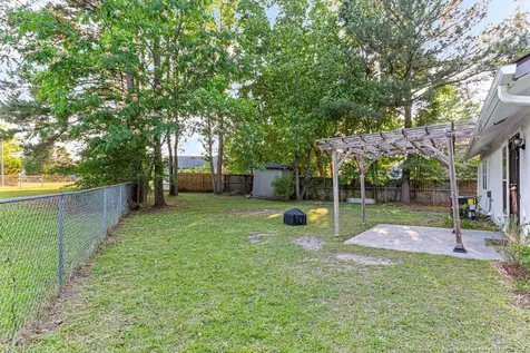 4305 Falls Drive Hope Mills NC 28348
