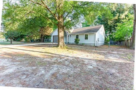 4305 Falls Drive Hope Mills NC 28348