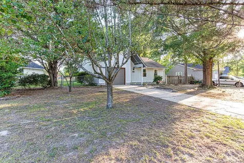 4305 Falls Drive Hope Mills NC 28348