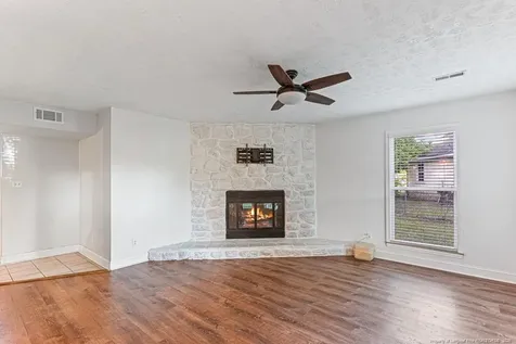 4305 Falls Drive Hope Mills NC 28348