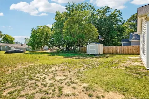 1020 E Harnett Street Dunn NC 28334