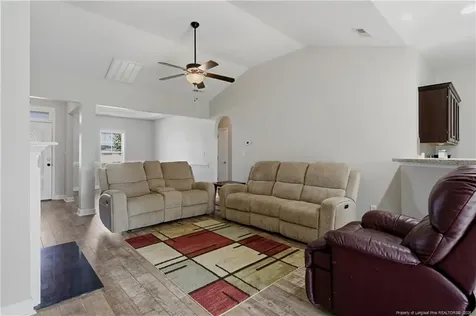 1094 Saint Johns Loop Raeford NC 28376