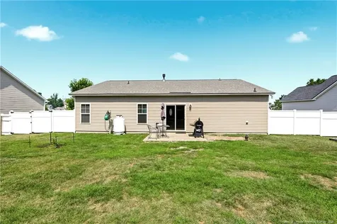 1094 Saint Johns Loop Raeford NC 28376