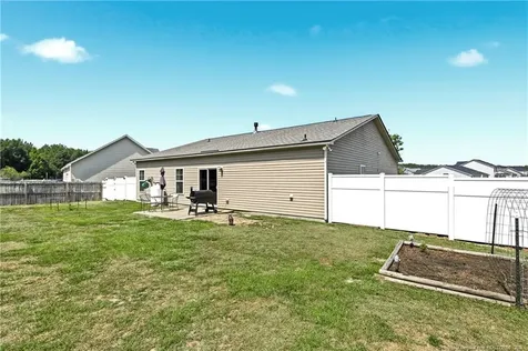 1094 Saint Johns Loop Raeford NC 28376