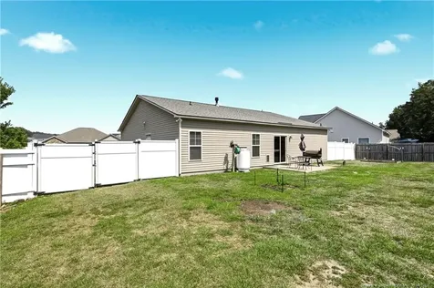 1094 Saint Johns Loop Raeford NC 28376