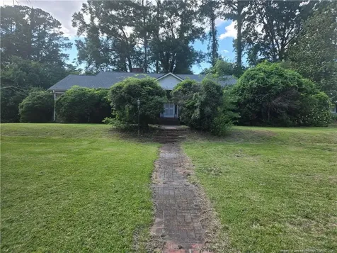 404 W Main Street Clinton NC 28328