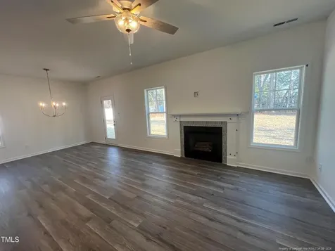 186 Dawn Run Raeford NC 28376