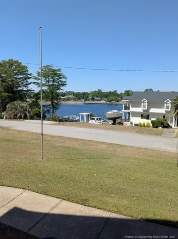 3647 Lakeshore Drive Hope Mills NC 28348