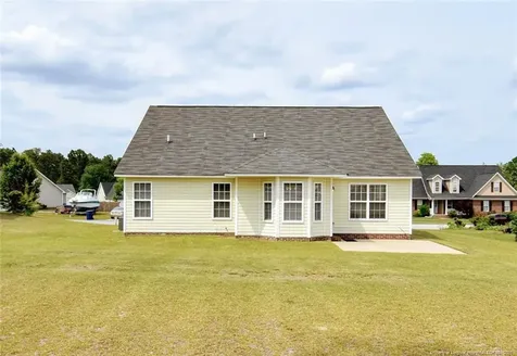 127 Blue Water Drive Raeford NC 28376