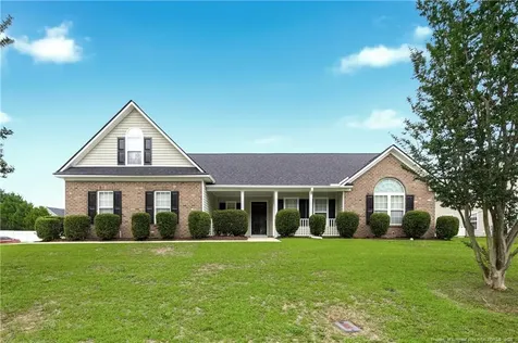 325 Ranier Drive Raeford NC 28376