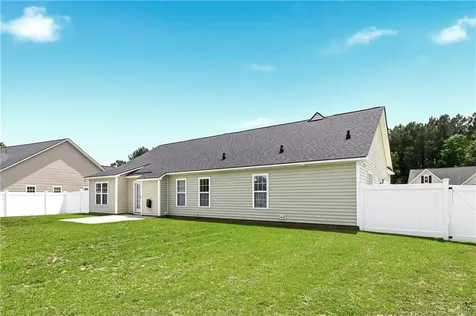 325 Ranier Drive Raeford NC 28376
