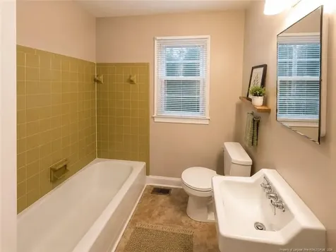 1404 Hibiscus Road Fayetteville NC 28311