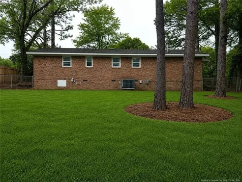 1404 Hibiscus Road Fayetteville NC 28311