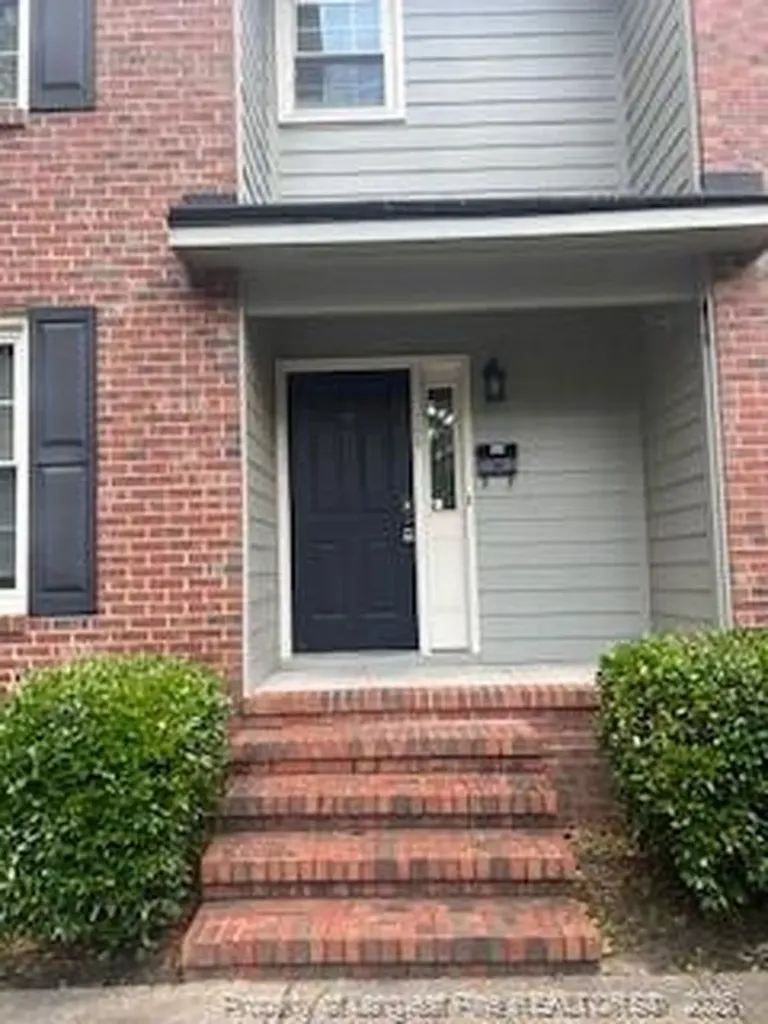 104 Brett Court Fayetteville NC 28305