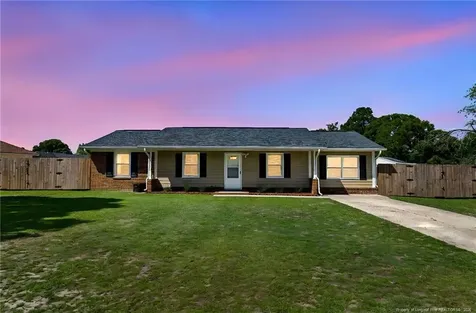 5938 Spinner Road Hope Mills NC 28348