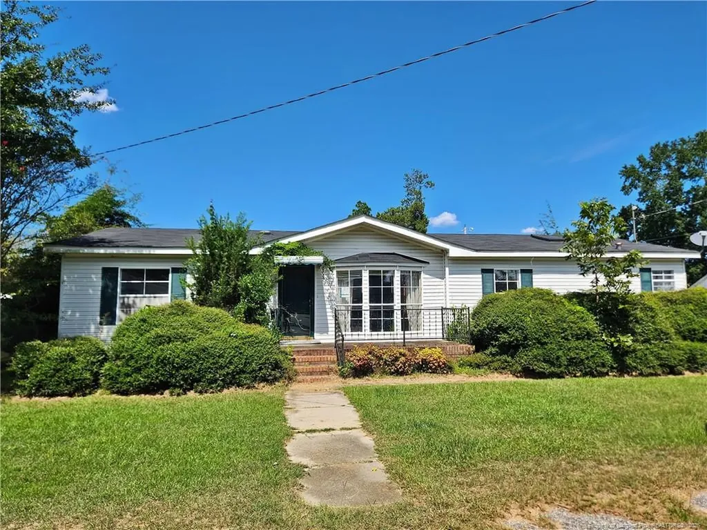 608 Old Whiteville Road Lumberton NC 28358