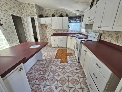 608 Old Whiteville Road Lumberton NC 28358