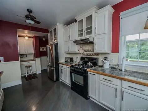 212 E Third Avenue Red Springs NC 28377
