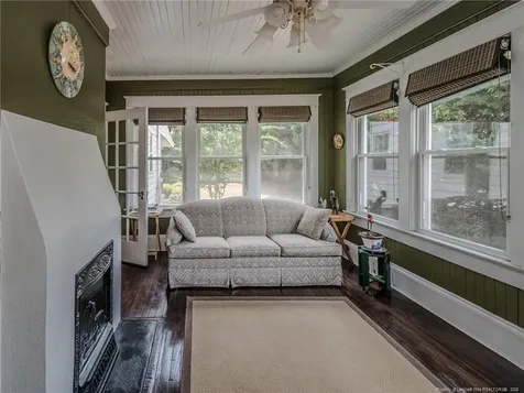 212 E Third Avenue Red Springs NC 28377