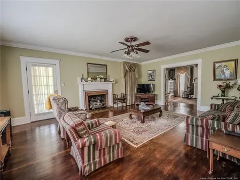 212 E Third Avenue Red Springs NC 28377