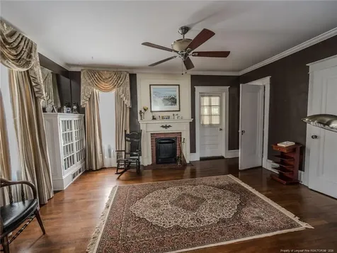 212 E Third Avenue Red Springs NC 28377