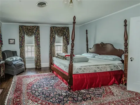 212 E Third Avenue Red Springs NC 28377