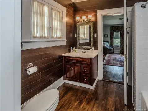 212 E Third Avenue Red Springs NC 28377