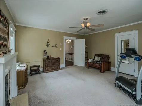 212 E Third Avenue Red Springs NC 28377
