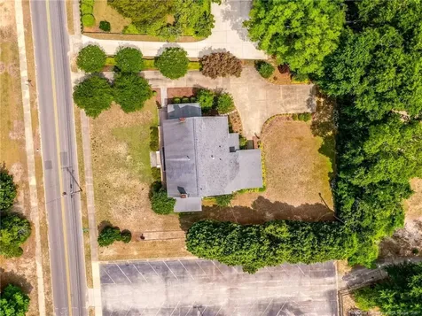 212 E Third Avenue Red Springs NC 28377