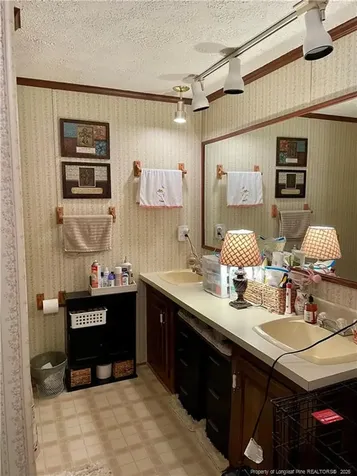 2661 The Avenue Clinton NC 28328