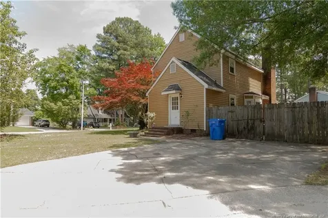 219 Viking Road Fayetteville NC 28303